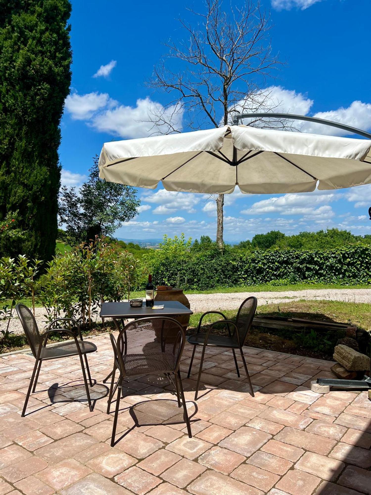 Agriturismo La Roverella Monteroni dʼArbia Exterior foto