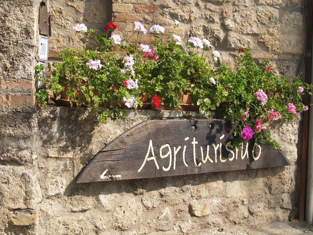 Agriturismo La Roverella Monteroni dʼArbia Exterior foto