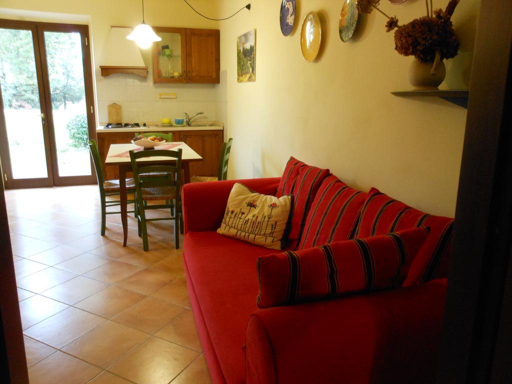 Agriturismo La Roverella Monteroni dʼArbia Exterior foto